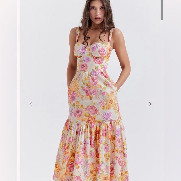 House of CB|| ELIA
Ivory Floral Midi Sundress, Size XL Plus Cup - Picture 2 of 10